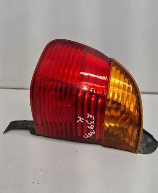 BMW 5 E39 Tail light bulb cover holder 8371324 32CP 393440