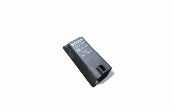 Volvo XC60 Glow plug pre-heat relay 0281003047 30785663