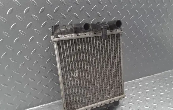 Volkswagen Golf VIII Coolant radiator 5Q0121253J