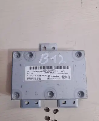 Mercedes-Benz C W204 Head unit multimedia control A2049005704 A2049020900 A2049021000