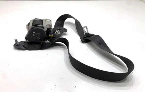 Peugeot 508 Front seatbelt 