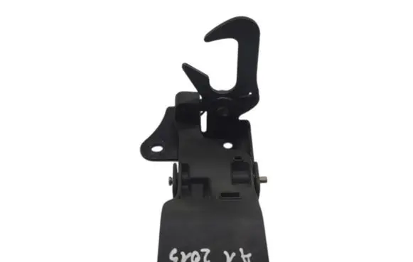 Audi A1 Engine bonnet/hood lock/latch loop/hook 8X0823480A