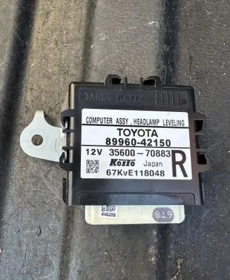 Toyota RAV 4 (XA40) Light module LCM 3560070883 8996042150