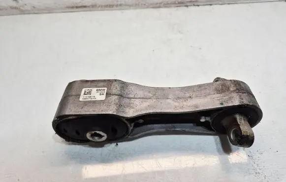 Mini Clubman F54 Gearbox mount 6885778