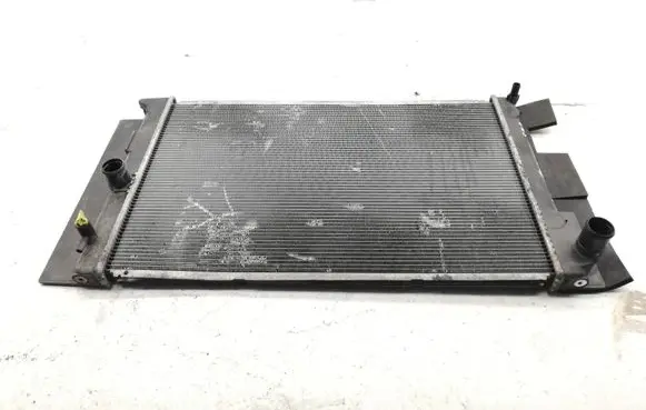 Toyota Auris E180 Coolant radiator MF4221336513