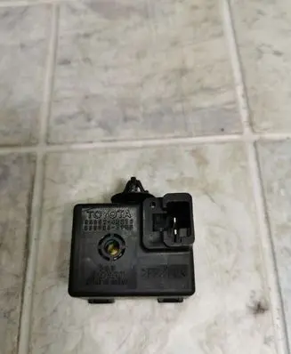 Toyota RAV 4 (XA20) Horn signal 8665248010 0689003980