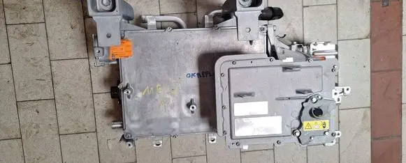Renault Megane E-Tech Hybrid / electric car battery 296A05MP0D 00001007X0