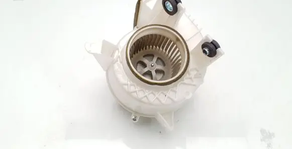 Toyota Auris 150 Hybrid/electric vehicle battery fan G923047070 1173003891