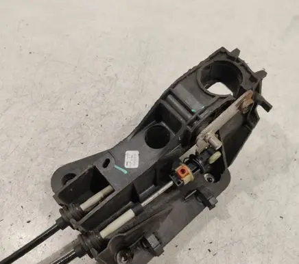 Citroen C4 I Gear shifter/selector 9657303580
