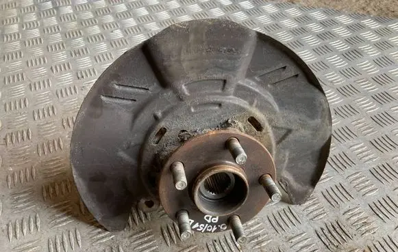 Subaru Outback Front wheel hub