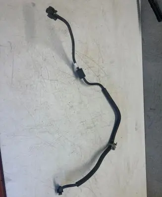 Engine coolant pipe/hose