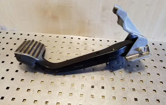 Volkswagen Phaeton Brake pedal 3D1721196E