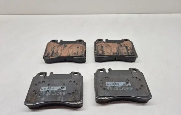 Mercedes-Benz SL R129 Brake pads (rear) GBD962