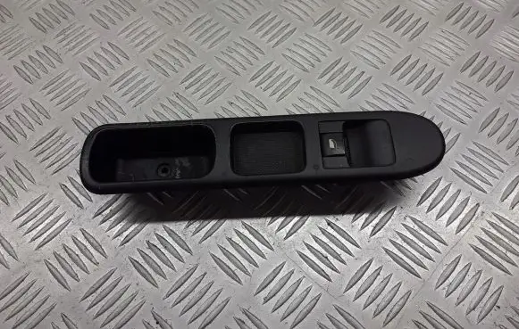 Peugeot 307 Quarter vent window switch 96351625XT