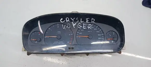 Chrysler Voyager Speedometer (instrument cluster) P04685629