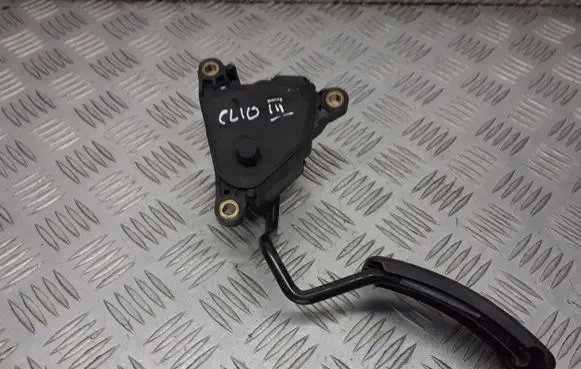 Renault Clio III Brake pedal 8200297335