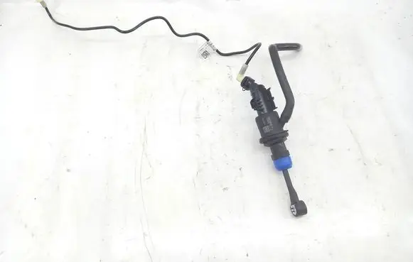 Clutch slave cylinder