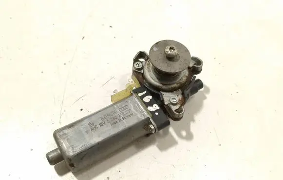 Mercedes-Benz E W211 Seat adjustment motor 0390203001