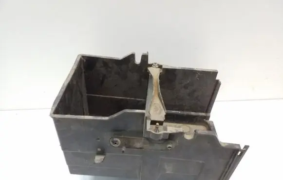 Ford Focus Battery box tray 10723