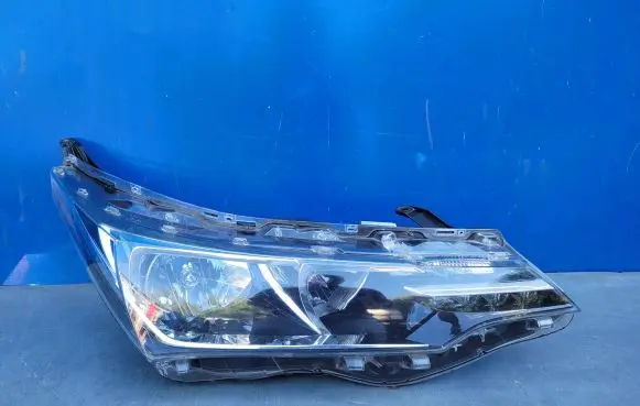 Toyota Corolla E160 E170 Headlight/headlamp 8111002L5000