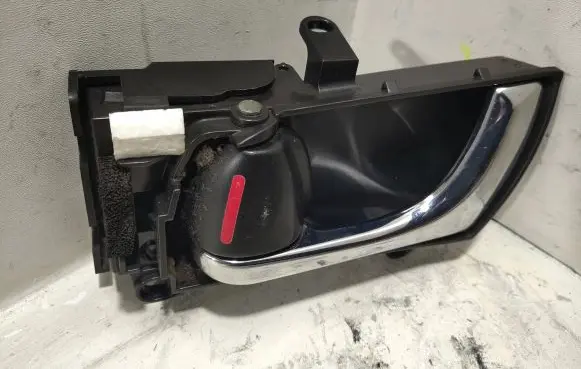 Subaru Legacy Front door interior handle MADE1N