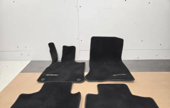 Mercedes-Benz GLC C254 Car floor mat set A2546808100 A2546808500 A2546808600
