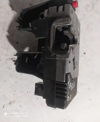 Opel Zafira A Rear door lock 24414134