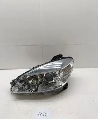 Mercedes-Benz C W204 Headlight/headlamp A2048208761