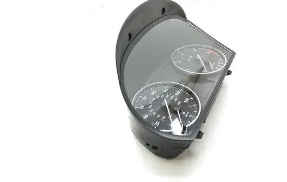 BMW 3 E90 E91 Speedometer (instrument cluster) 9166849 699004228