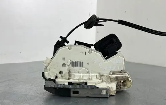 Seat Leon (5F) Front door lock 5K1837015J