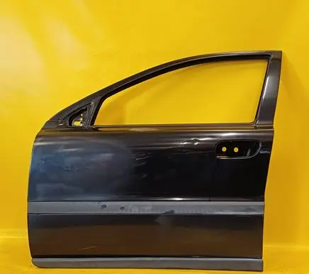 Volvo S60 Front door