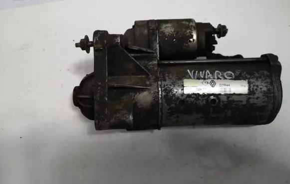 Opel Vivaro Starter motor D7R44 7700116260C