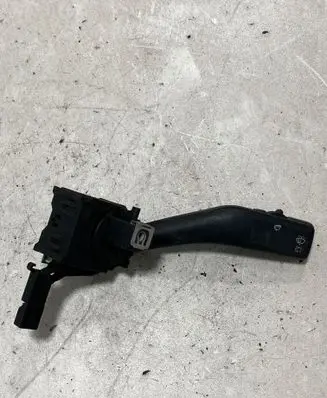 Volkswagen Golf V Wiper control stalk 1K0953519
