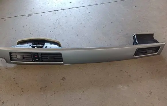 BMW 5 E60 E61 Dashboard glove box trim 7129233