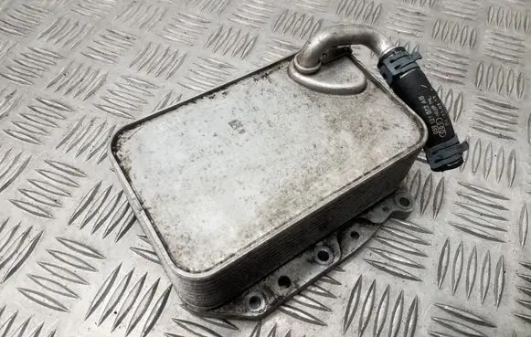 Engine oil radiator