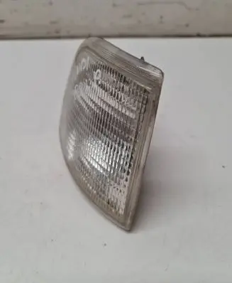 Audi 80 90 S2 B4 Front indicator light E13010200