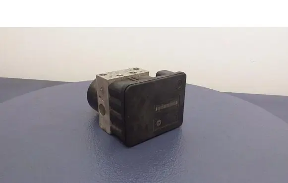 Skoda Octavia Mk2 (1Z) ABS Pump 6Q0907379L