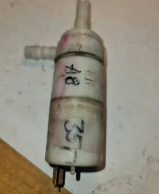 Audi A8 S8 D3 4E Headlight washer pump 357955681