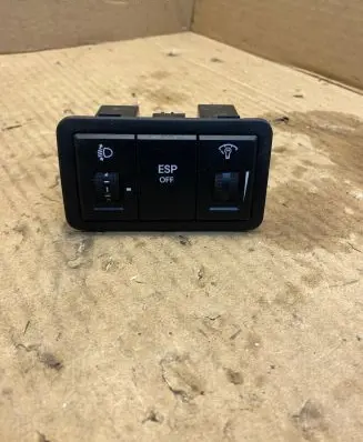 Hyundai i20 (PB PBT) Other switches/knobs/shifts 937001J700 SW08