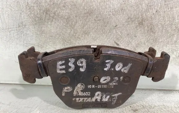 BMW 5 E39 Brake pads (front) 