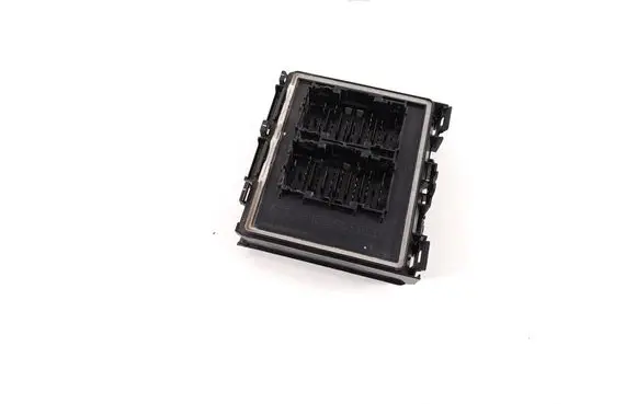 Ford Mach-E I Fuse module LJ8T14D068NAC