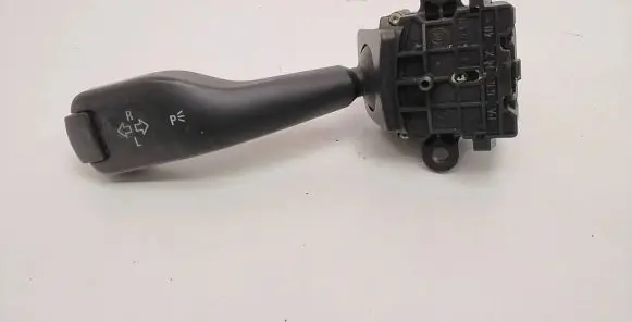 BMW 3 E46 Indicator stalk 8363668K 0110401025