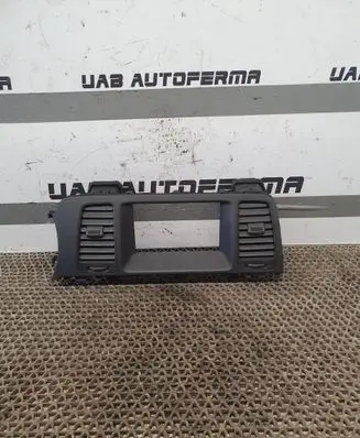 Nissan Murano Z51 Dash center air vent grill 687501AE0A P19650A35700