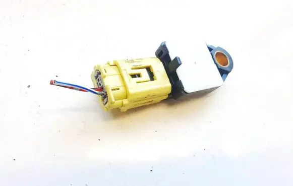 Mitsubishi Lancer X Airbag deployment crash/impact sensor 8651a001 1467z4695