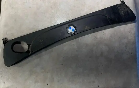 BMW 5 E60 E61 Engine cover (trim) 7801282