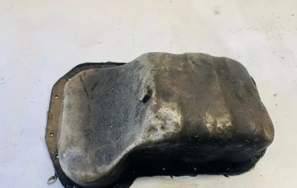 Volkswagen Golf III Oil sump