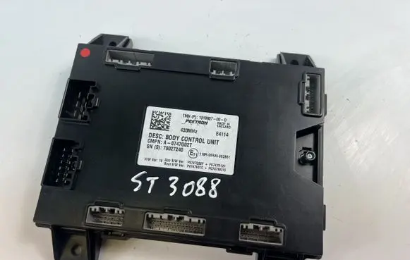 Tesla Model S Other control units/modules 101090700D