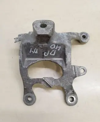 Audi A8 S8 D4 4H Engine mounting bracket 4H0199308AK