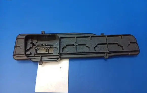 Opel Astra G Tail light bulb cover holder 393204