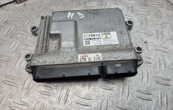 Mazda 3 III Engine control unit/module SH1218881A 2757005603 SH12